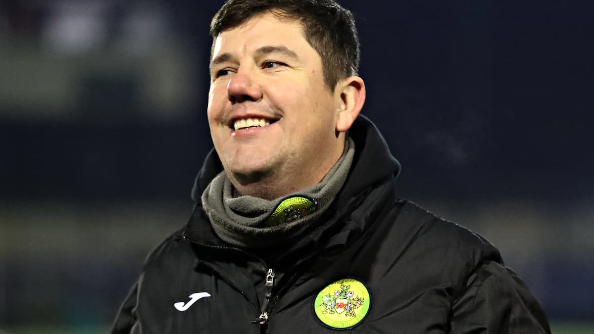 Caernarfon Town boss Richard Davies wins manager of the month cambriannews.co.uk